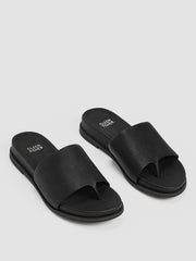 Duet Tumbled Leather Sandal