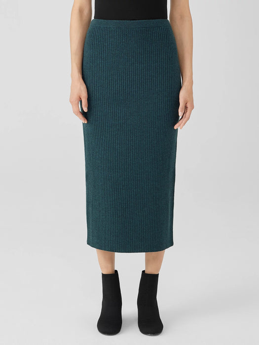 Merino Slim Pencil Skirt in Regenerative Wool