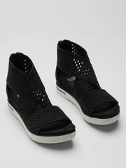 Sport Tumbled Nubuck Sneaker Sandal